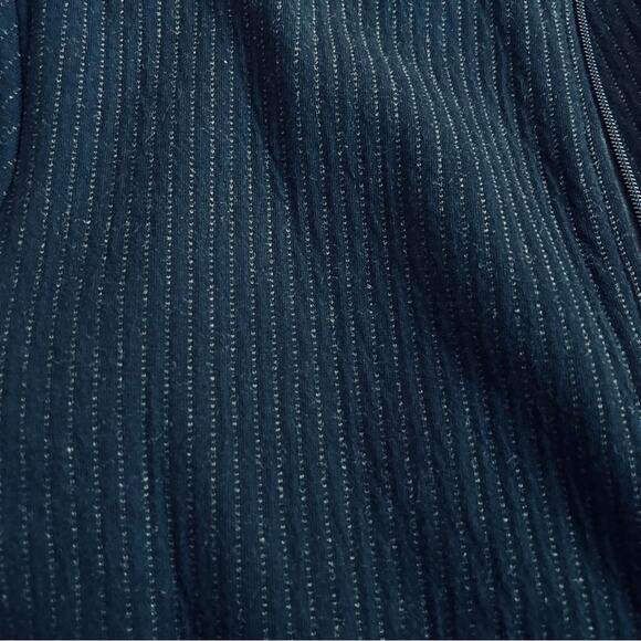 EUC Perry Ellis Dark Navy Pinstripe Zip Up Jacket with Stand-Up Collar. Size L - Picture 7 of 9